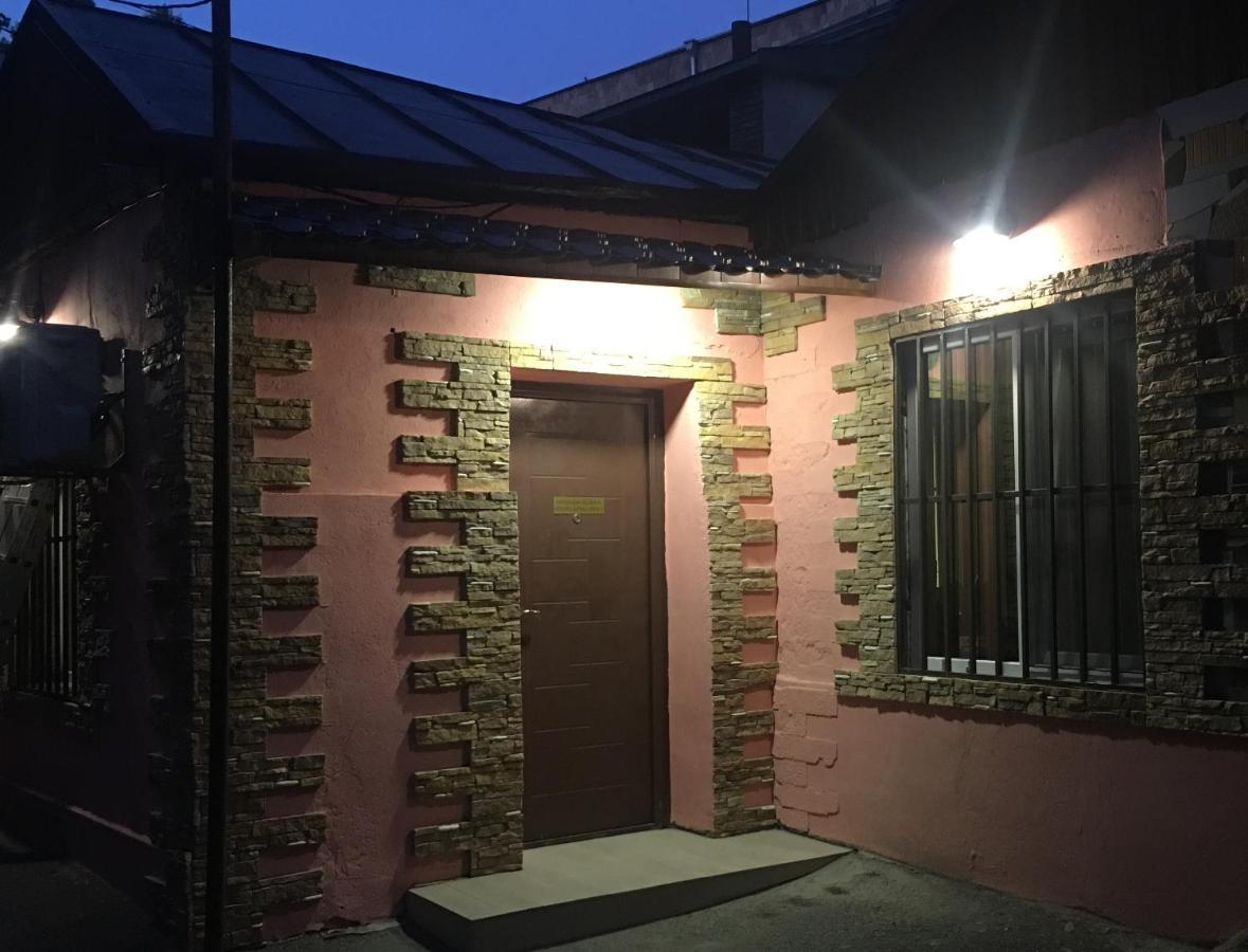 יירבאן Bonvenon Capsule Hostel מראה חיצוני תמונה