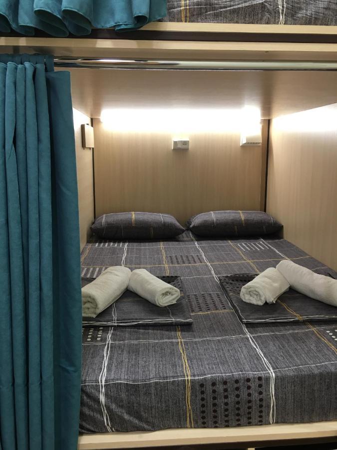 יירבאן Bonvenon Capsule Hostel מראה חיצוני תמונה
