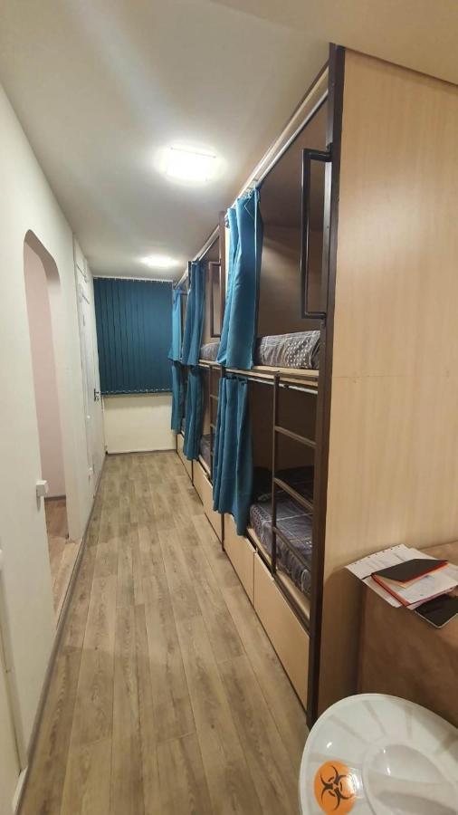 יירבאן Bonvenon Capsule Hostel מראה חיצוני תמונה