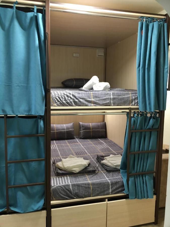 יירבאן Bonvenon Capsule Hostel מראה חיצוני תמונה