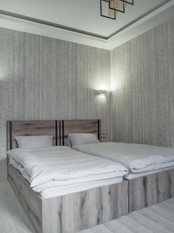 יירבאן Bonvenon Capsule Hostel מראה חיצוני תמונה