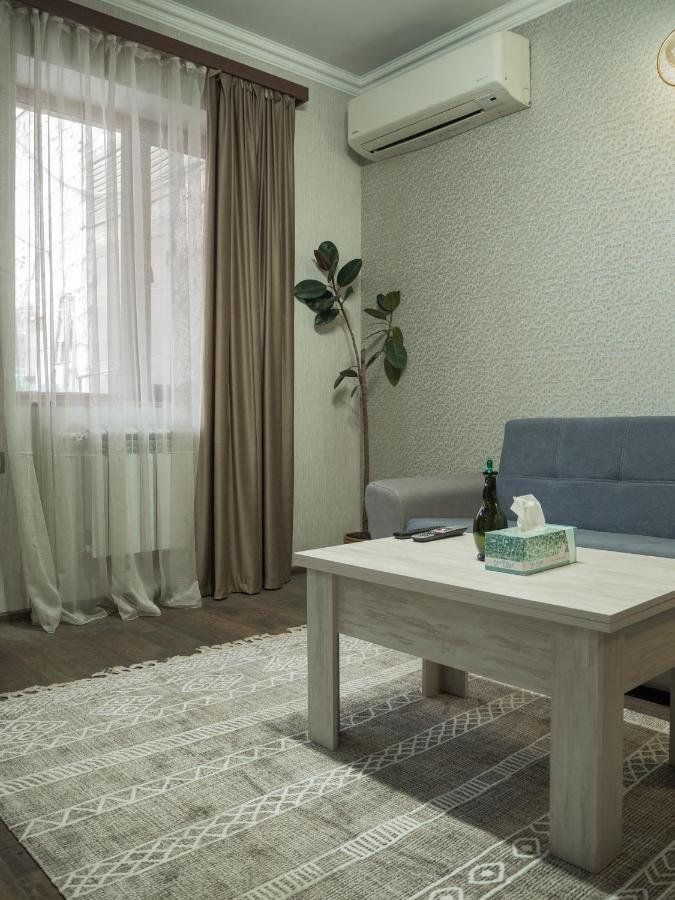 יירבאן Bonvenon Capsule Hostel מראה חיצוני תמונה