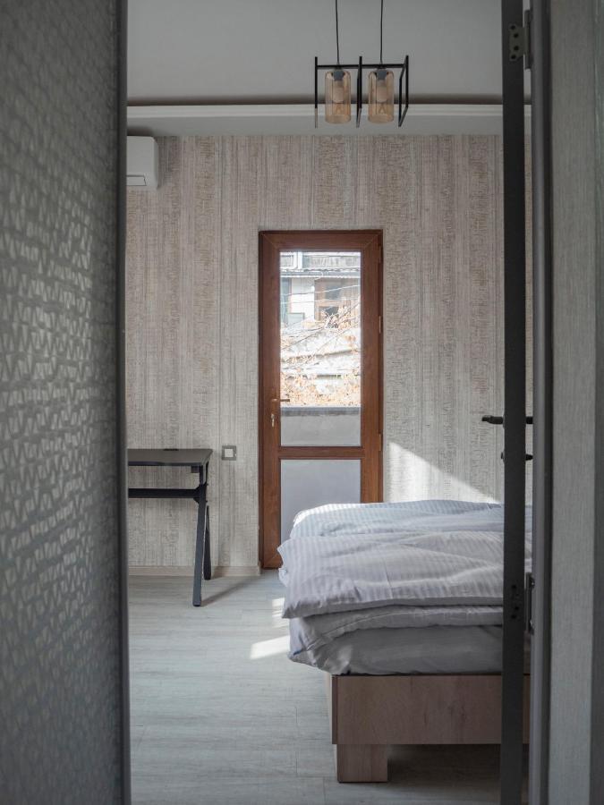 יירבאן Bonvenon Capsule Hostel מראה חיצוני תמונה