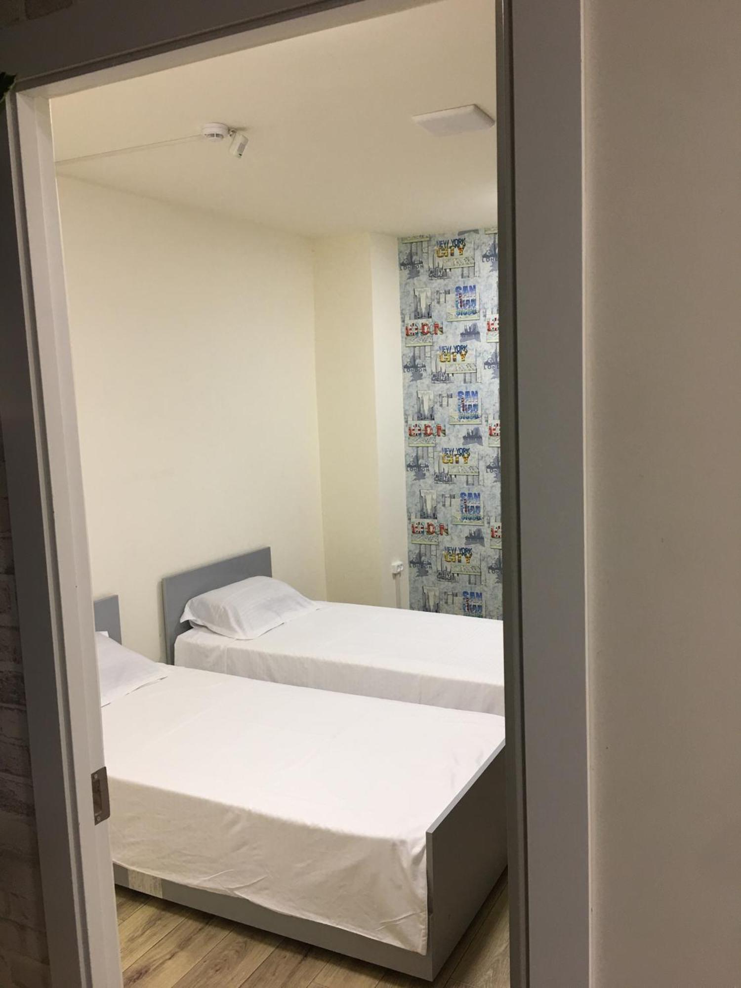 יירבאן Bonvenon Capsule Hostel מראה חיצוני תמונה